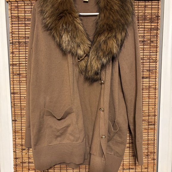 Women’s Michael Kors Faux Fur Cardigan Size L - Picture 11 of 16